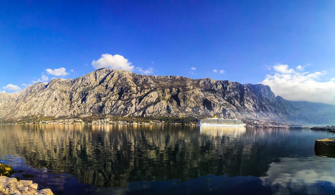 Lux Apartments Fabris Kotor Exteriér fotografie